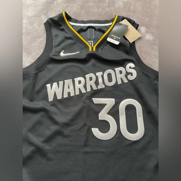 Nike Golden State Warriors Stephen Curry Black MVP Swingman Jersey DH8056-010